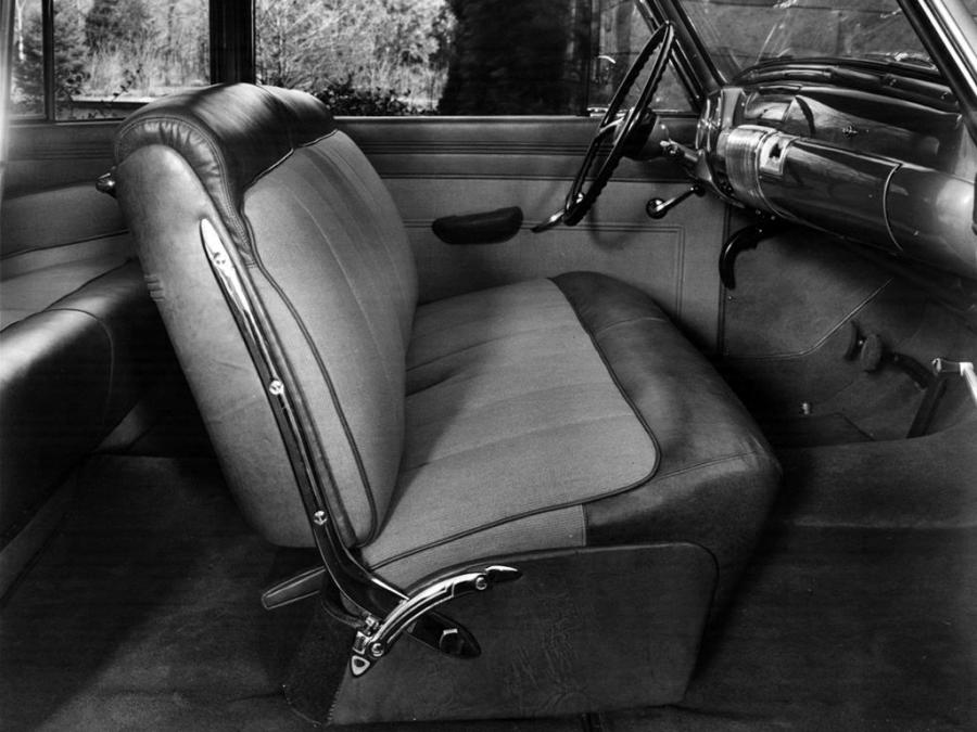  Lincoln Zephyr Continental Club Coupe 1940 года  (фото 3 из 4)